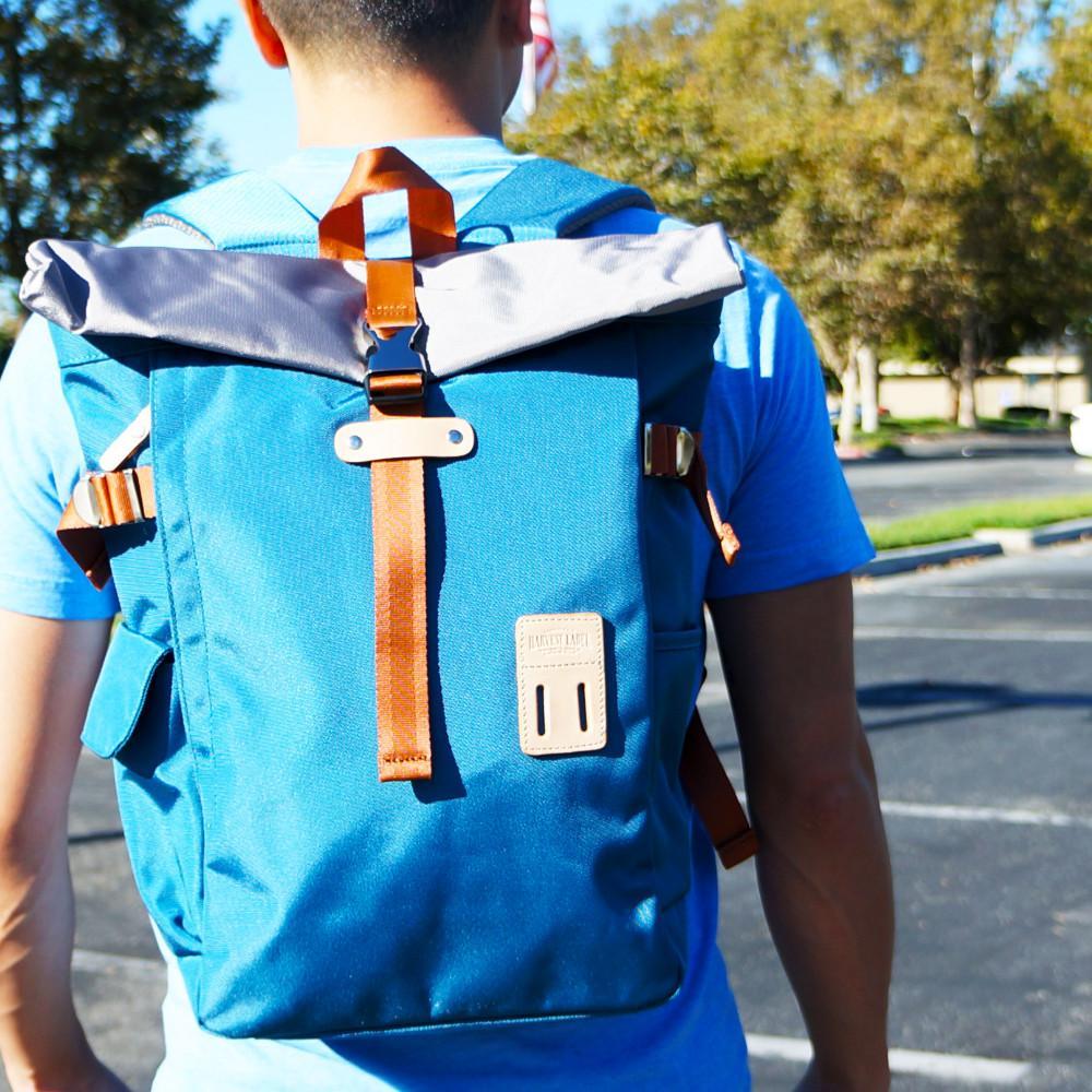 Rolltop Backpack 2.0 — Expandable Daypack with Multiple Pockets